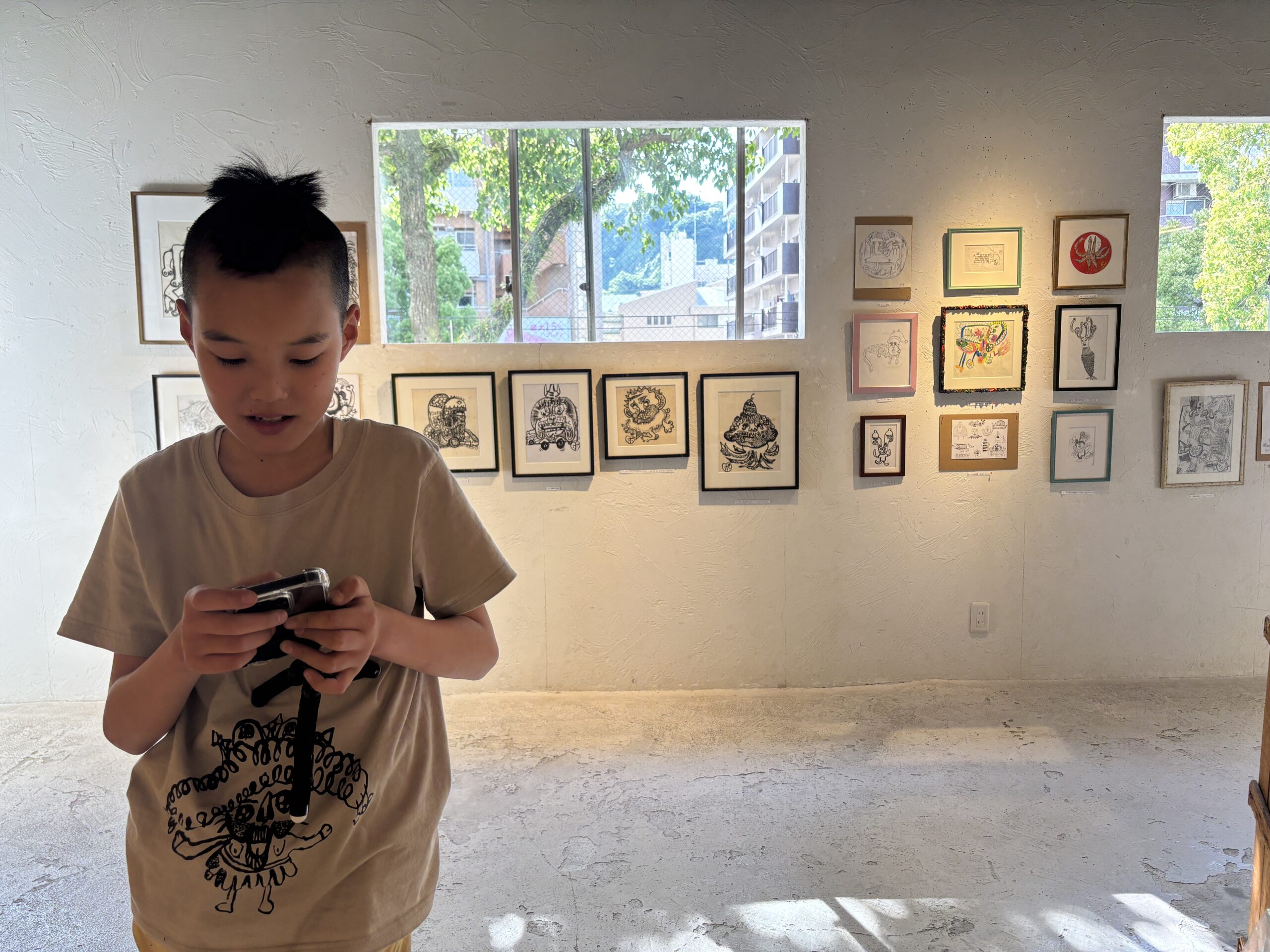 カゴシマ・アーティスト・インタビュー：画家  ポヨヨン太郎さん